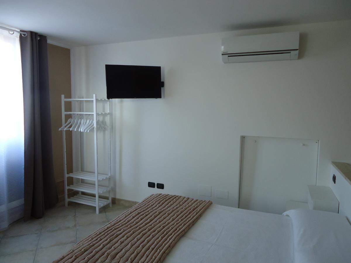 Casa Solarium Villa กาลาโตเน ภายนอก รูปภาพ