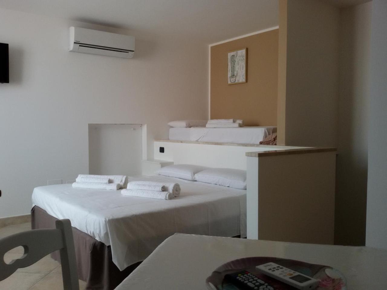 Casa Solarium Villa กาลาโตเน ภายนอก รูปภาพ
